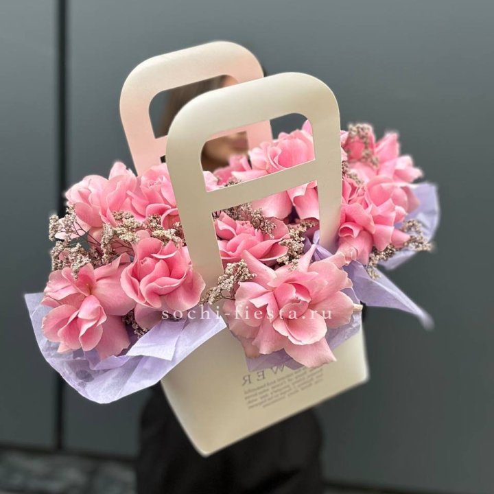 Сумочка розовых роз "Плинки" в Орле