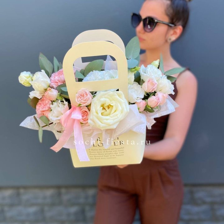 Цветочная сумочка "Рафаэль" в Орле