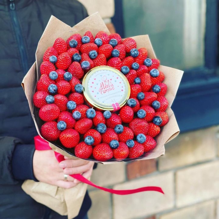 "Клубника и мёд" в Орле