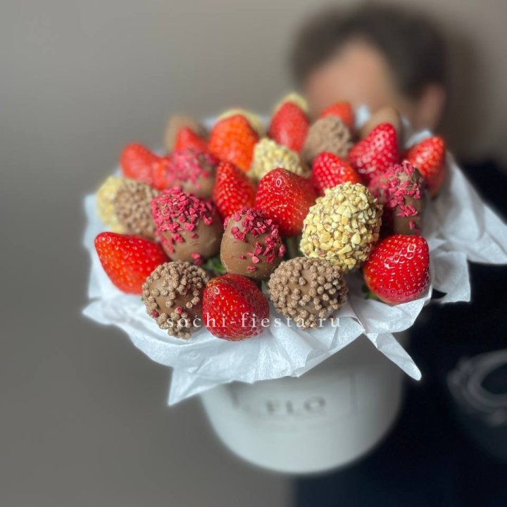 Клубника в боксе 30 ягод в Орле