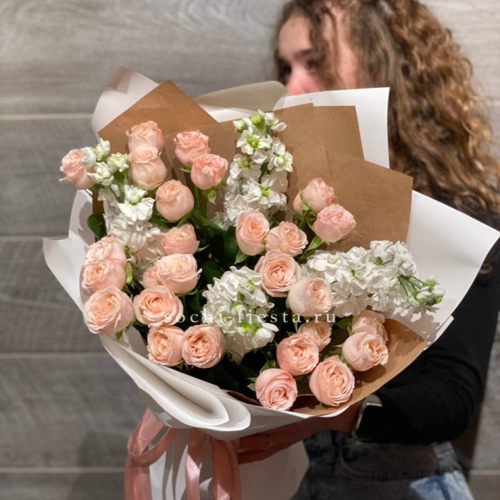 Букет бомбасти и маттиола в Орле