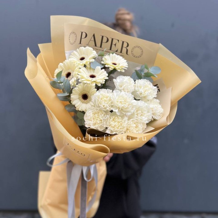  Букет с диантусами и герберами в Орле