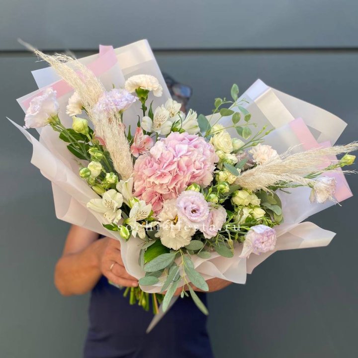 Гортензия "Пинк флоид" в Орле