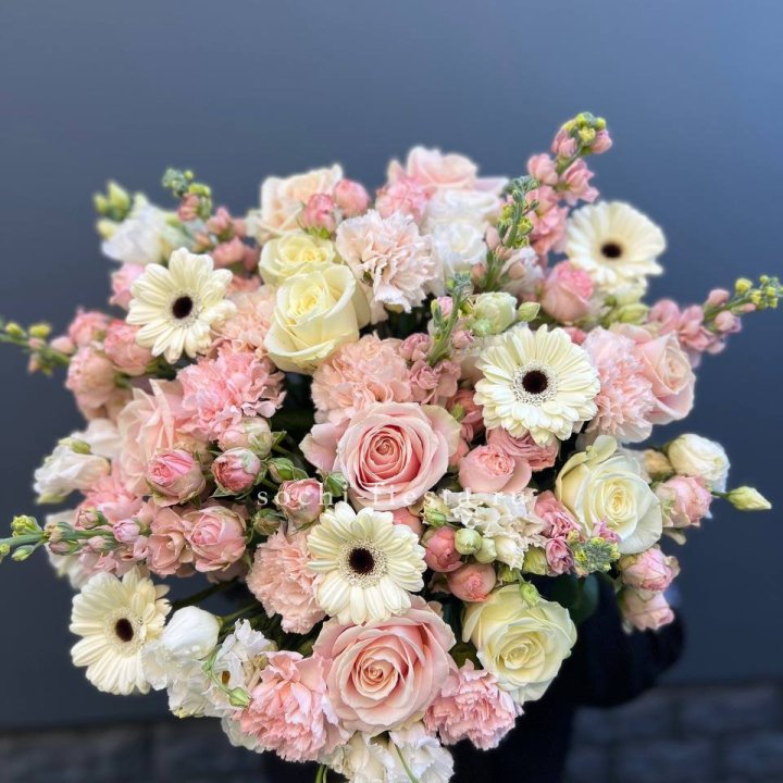 Авторский букет "Нежный" в Орле