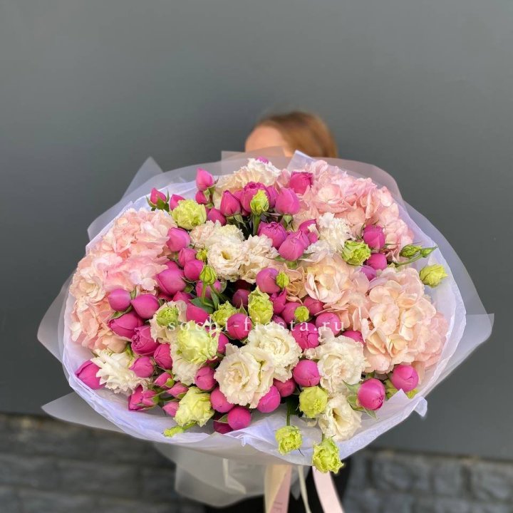  Букет  гортензий и Мисти в Орле