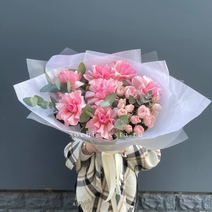 Букет французских и пионовидных роз  в Орле