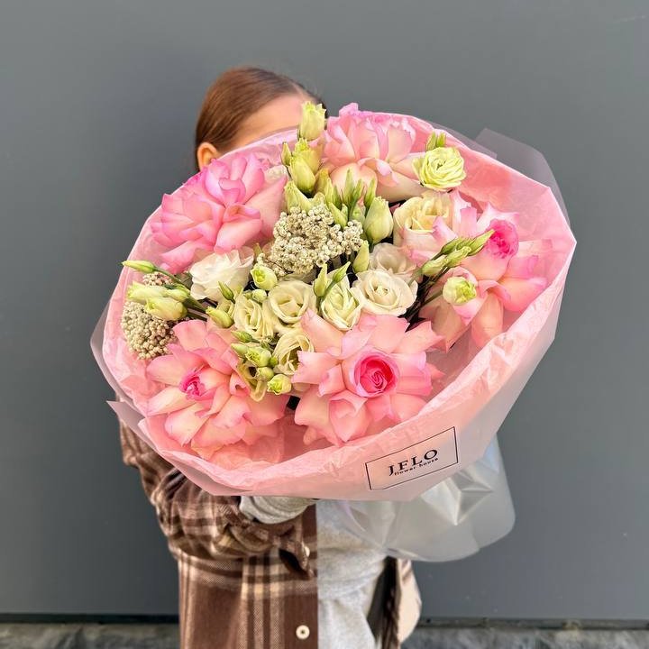 Букет "Розы с эустомой" в Орле