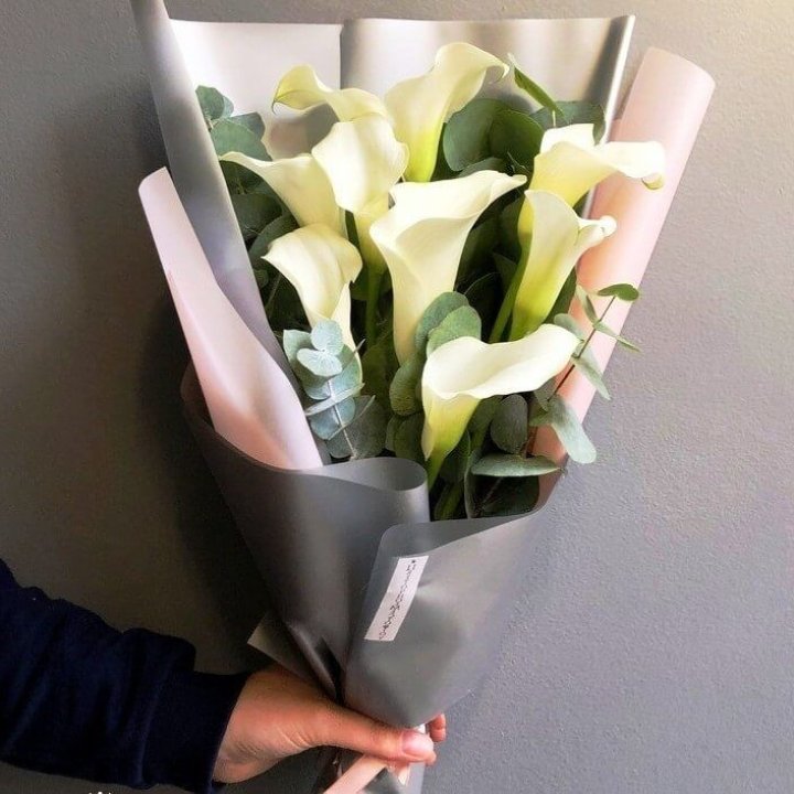 Каллы с эвкалиптом в Орле