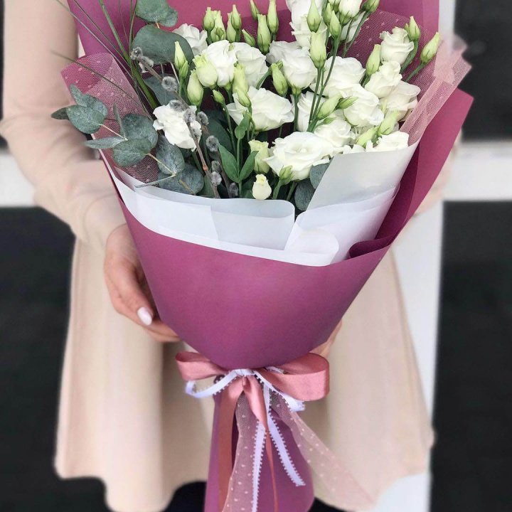 Эустомы с эвкалиптом в Орле