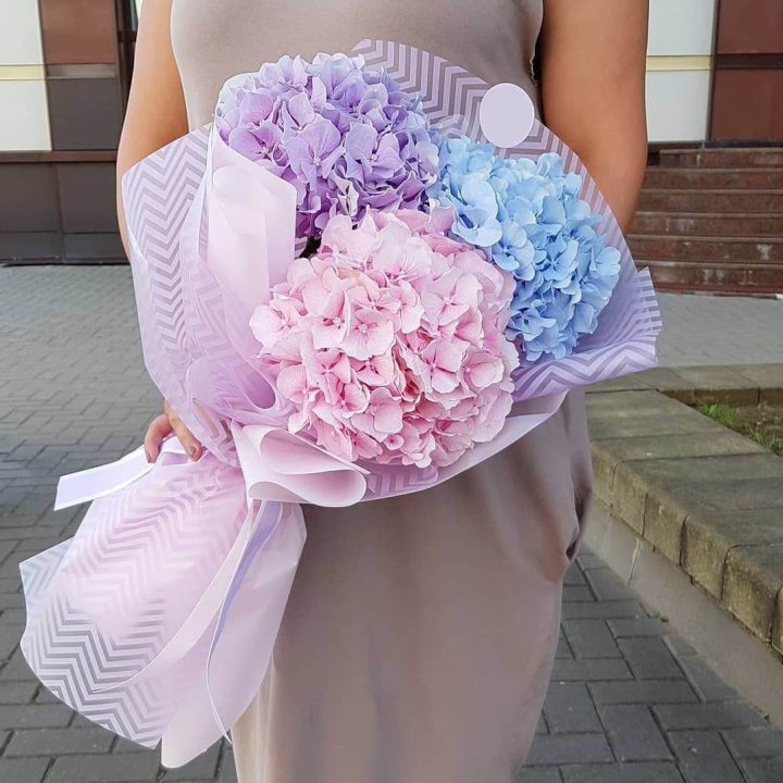 Букет гортензий "Пуф" в Орле