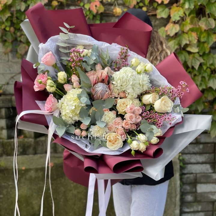 Авторский букет с протеей №1 в Орле