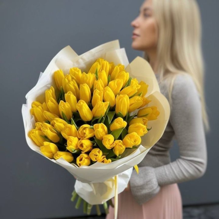 51 желтый тюльпан в Орле
