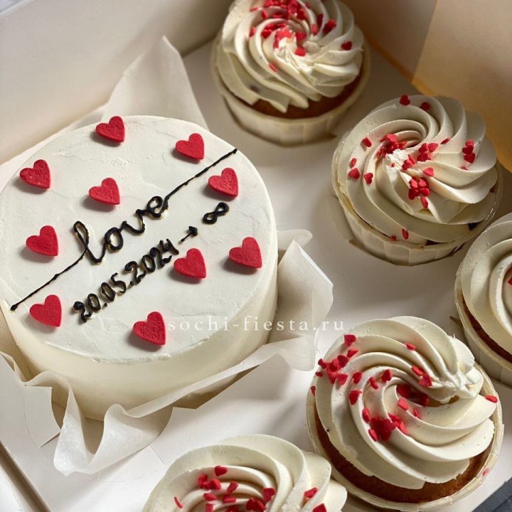 Капкейки и бенто-торт "Любимые" в Орле