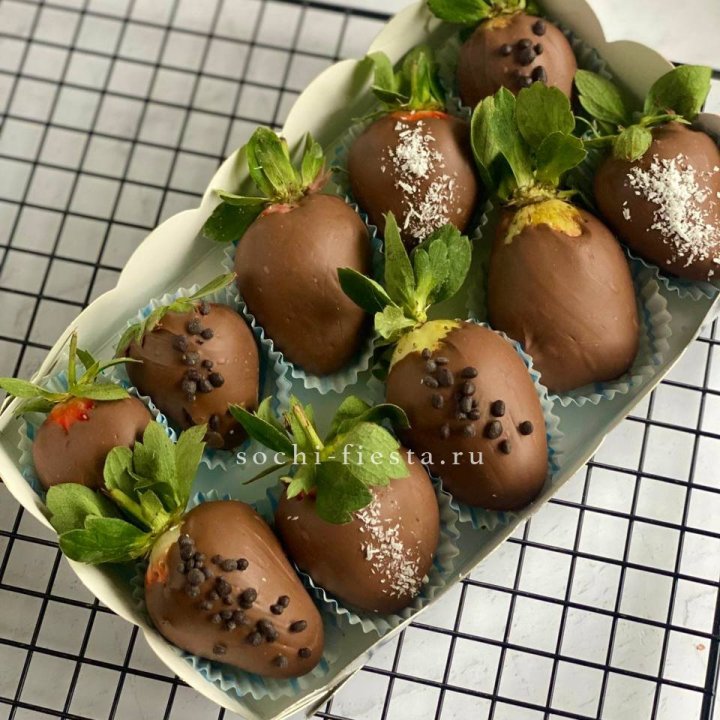 Клубника в шоколаде 10 ягод в Орле