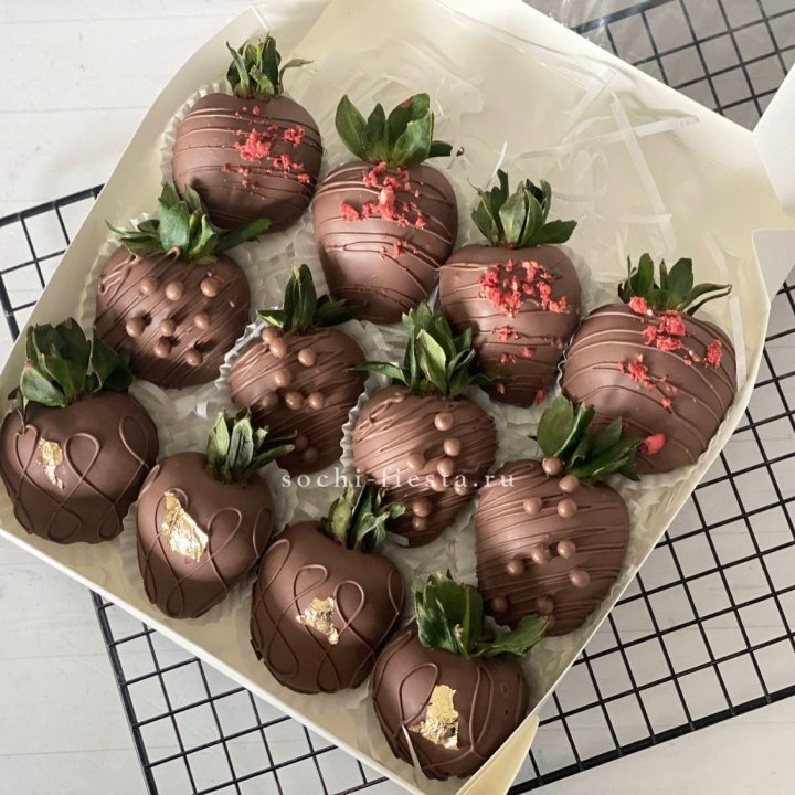 Клубника в шоколаде 12 ягод в Орле