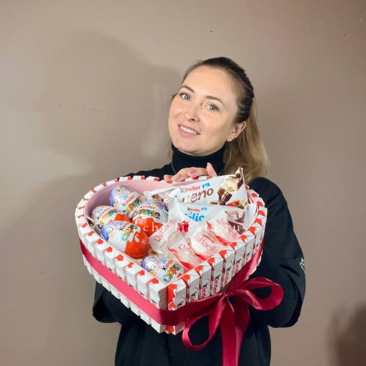 Подарочный набор сердце с Киндерами в Орле