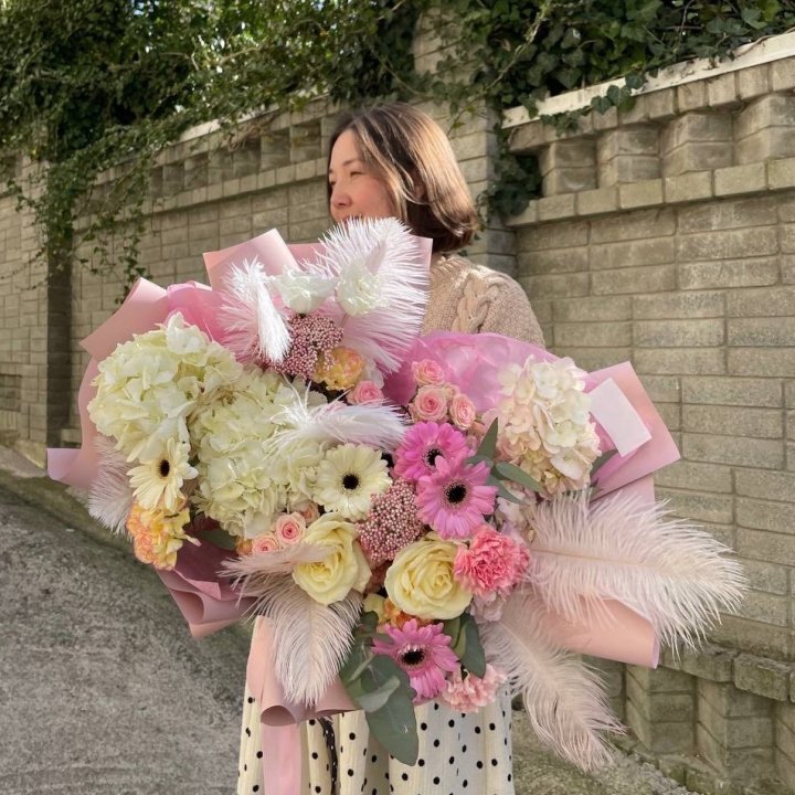 Дизайнерский букет "Валенсия" в Орле