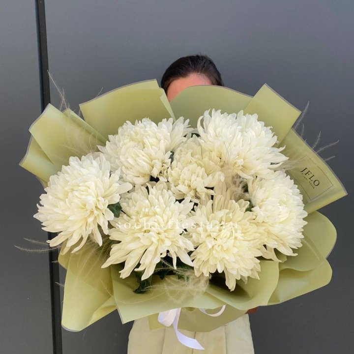 Букет одноголовых хризантем  в Орле