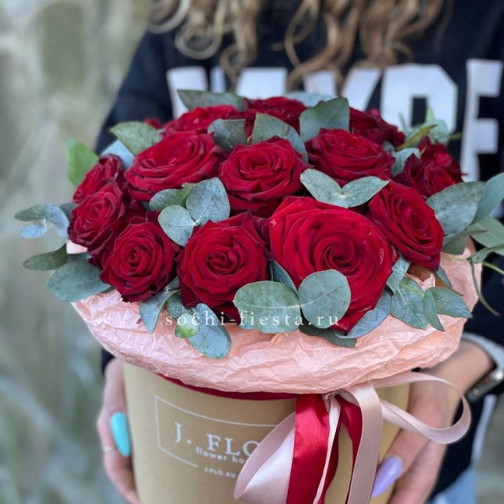 21 Красная роза в боксе №1 в Орле