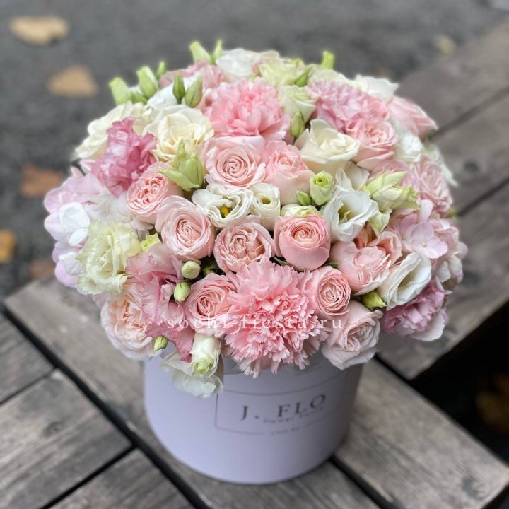 Цветочный бокс "Люксур" в Орле