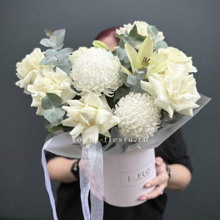 Цветы в шляпной коробке  в Орле