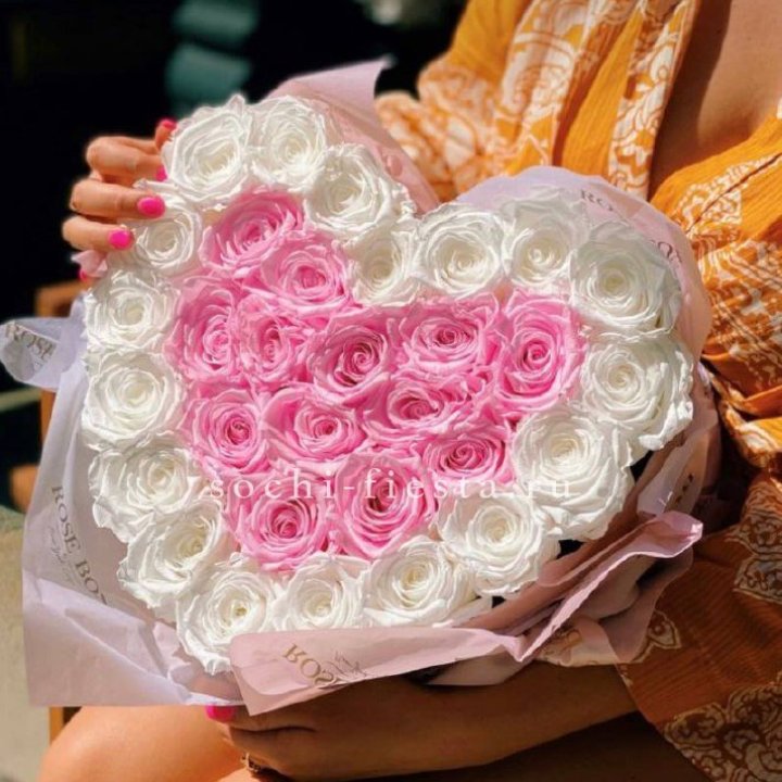 Бокс сердце с розами №2 в Орле