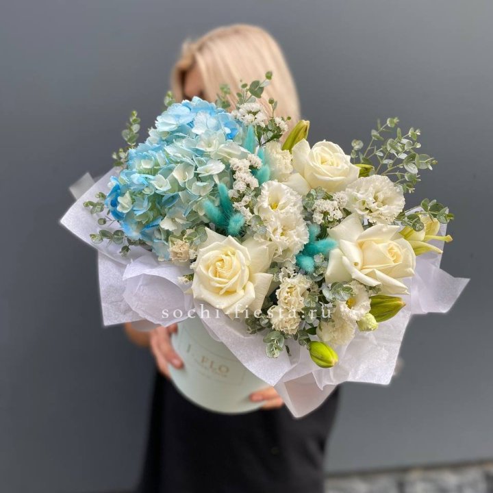 Цилиндр в голубых оттенках №1 в Орле