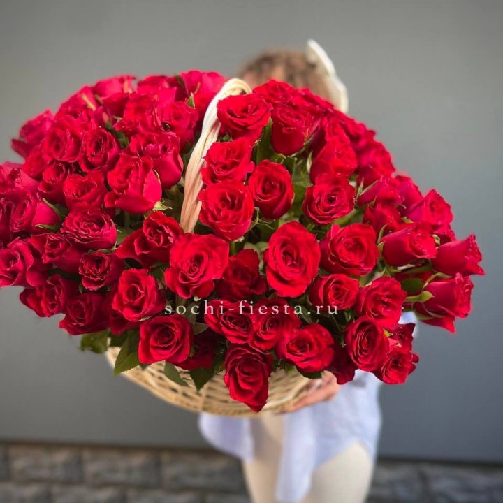 121 красная роза в корзине   в Орле