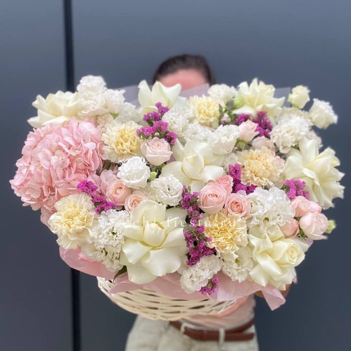 Корзина "Воздушная нежность" в Орле