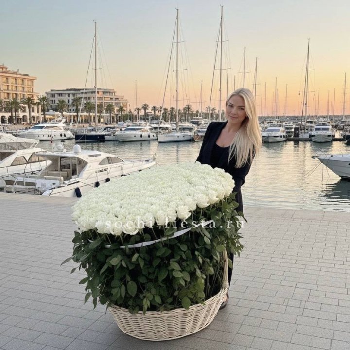 301 высокая роза в корзине в Орле