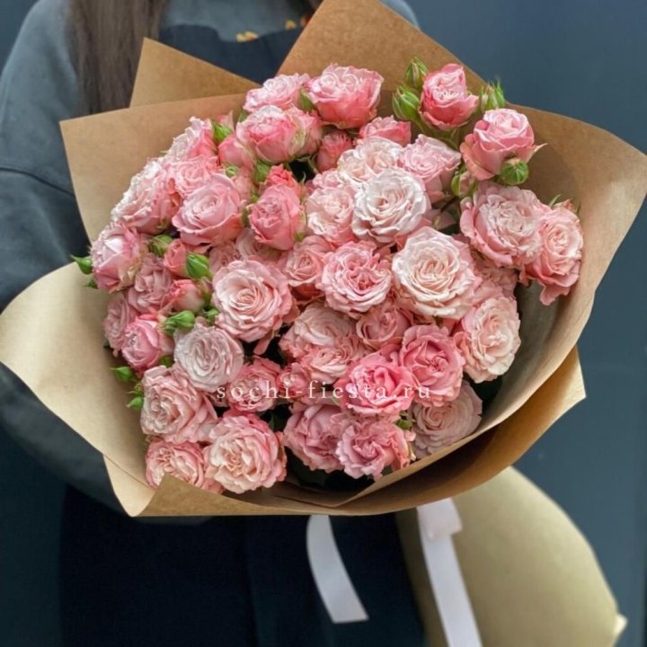 Пионовидные розы Bombastic №2 в Орле