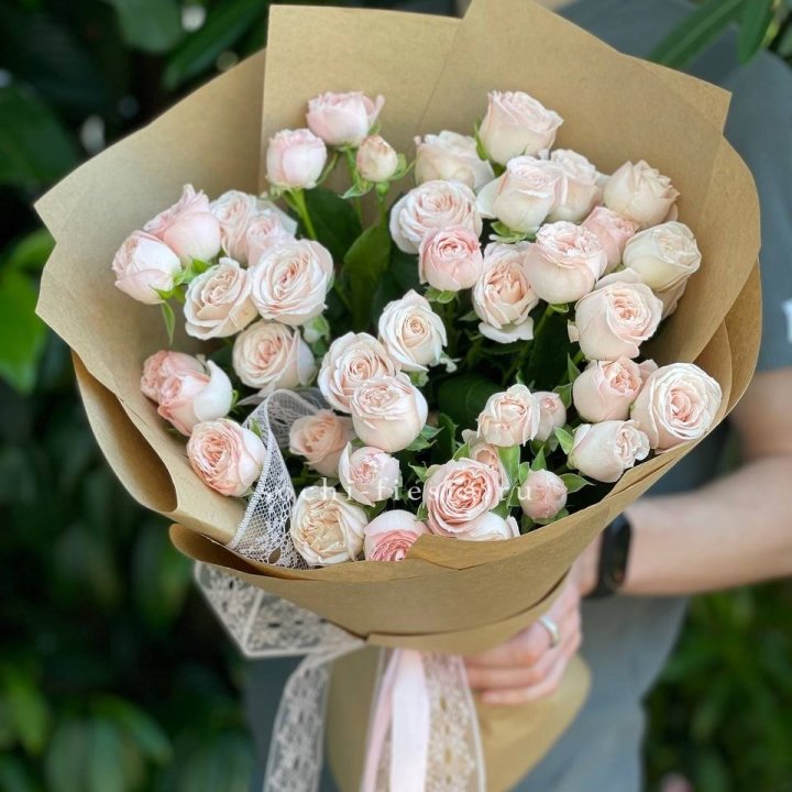 Кустовые розы букет №1 в Орле