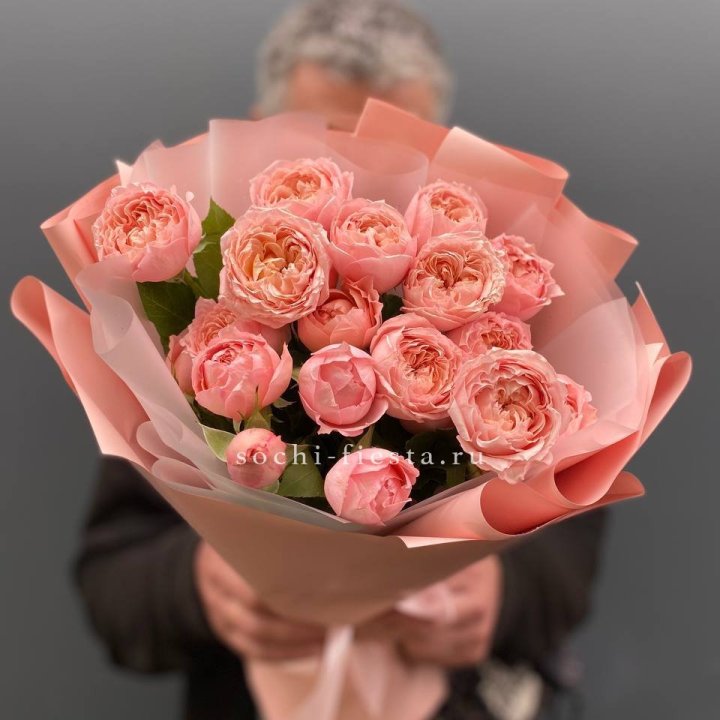 Букет комплимент из кустовых роз Джульетта в Орле