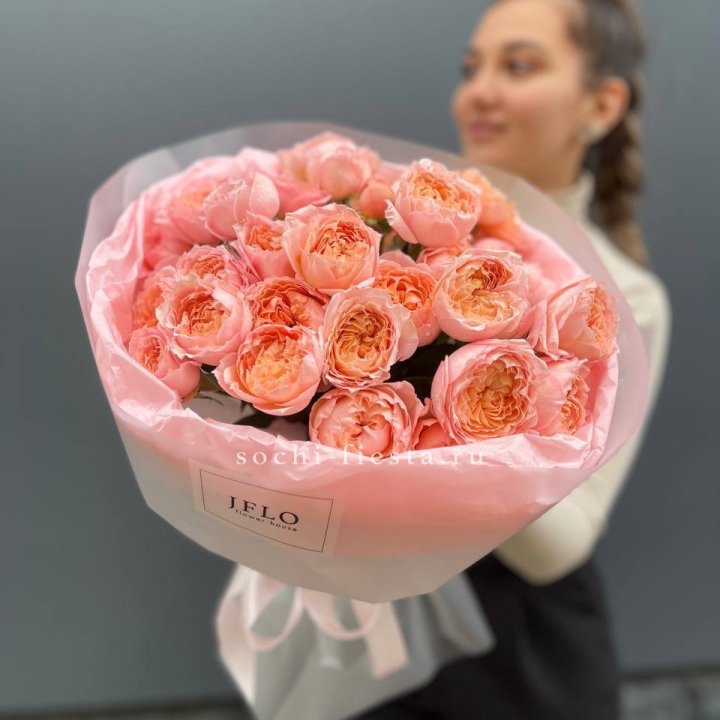Букет из пионовидных роз Джульетта в Орле