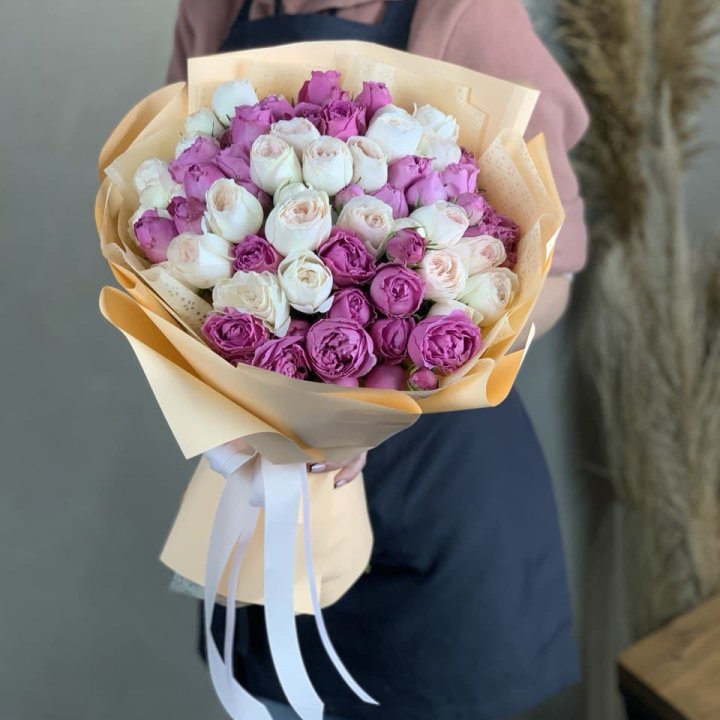 Букет кустовых роз Джулиана в Орле