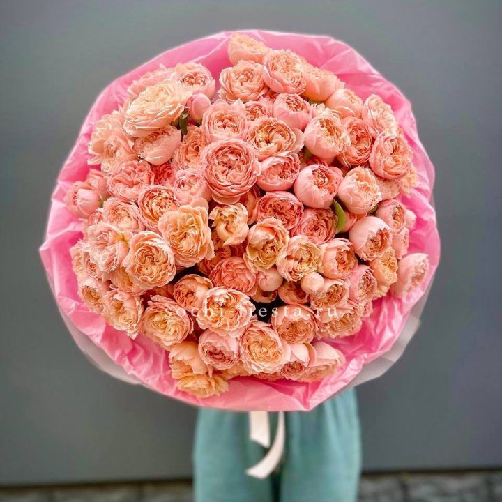 Букет кустовых пионовидных роз Джульетта "Принцесса" в Орле