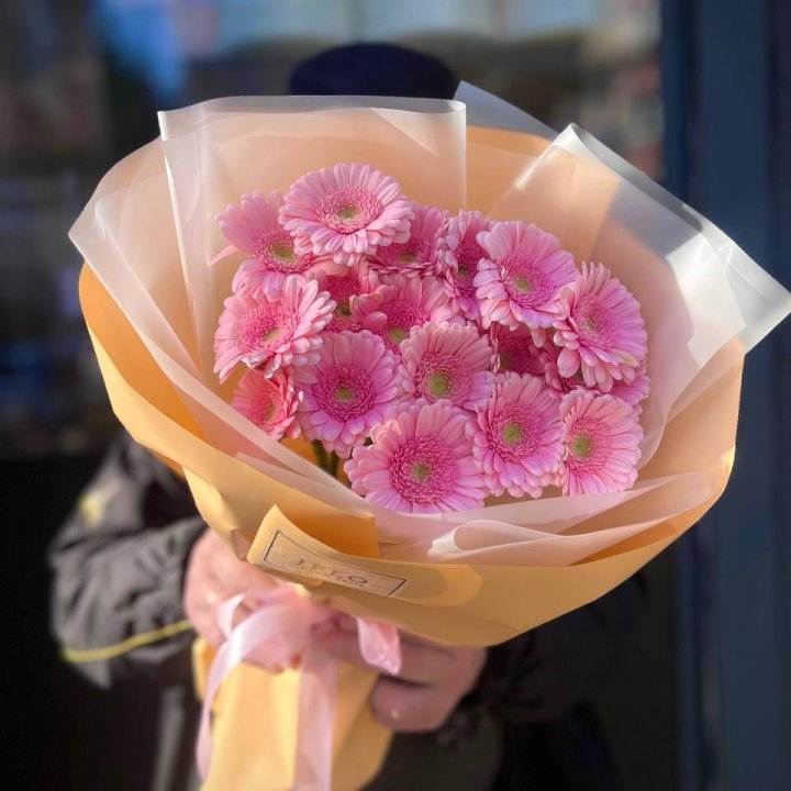 17 розовых гербер  в Орле