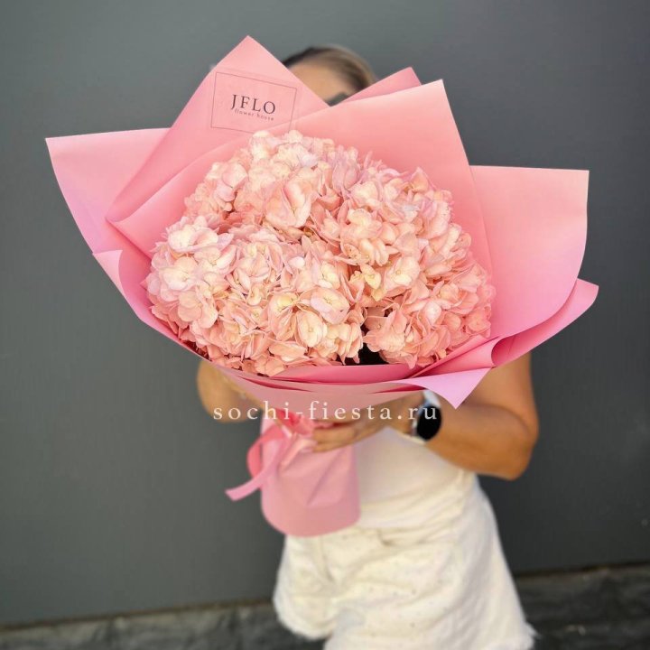 Букет гортензий "Крем" в Орле