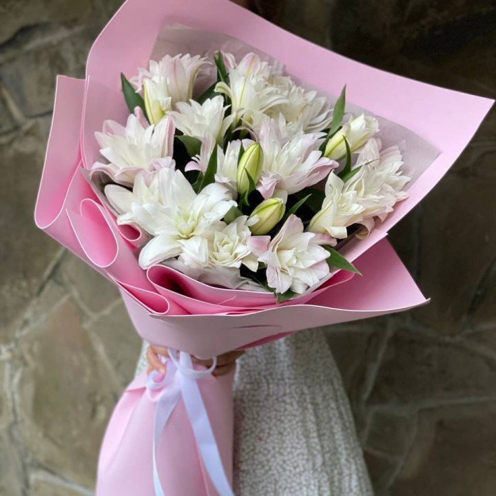 Букет пионовидных лилий №1 в Орле