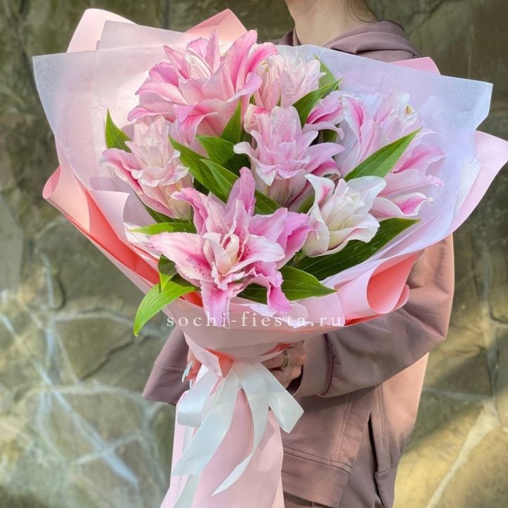 Букет пионовидных лилий №2 в Орле