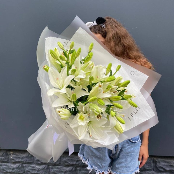 Букет  лилий "Воздушный"  в Орле