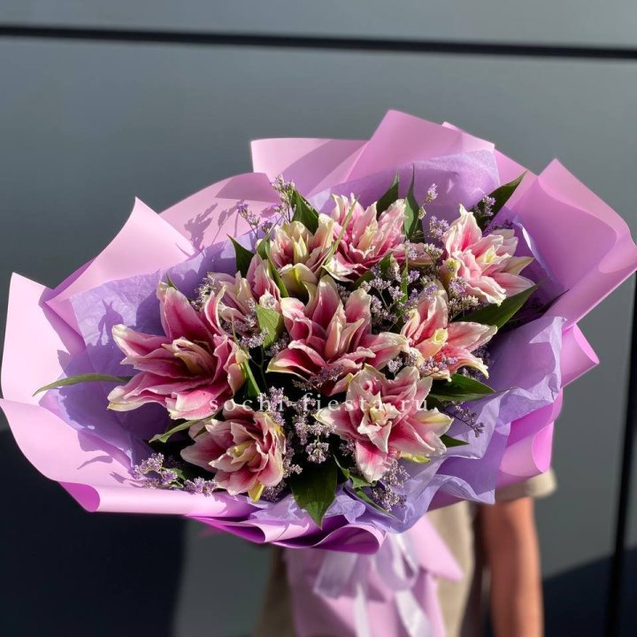 Букет пионовидных лилий №4 в Орле