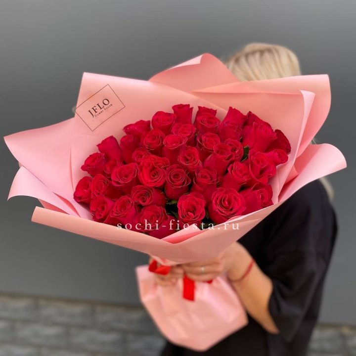 35 красных роз в Орле