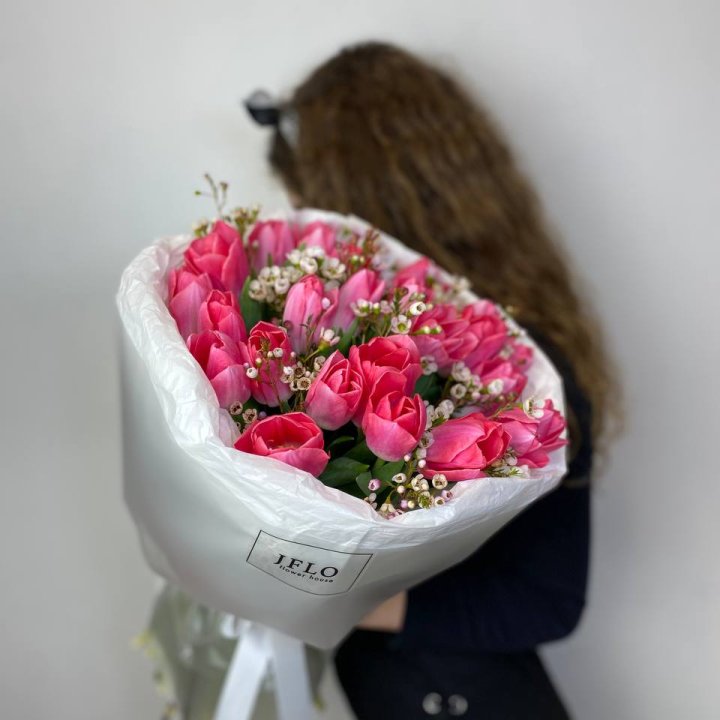 Дуо тюльпаны с хамелациумом в Орле