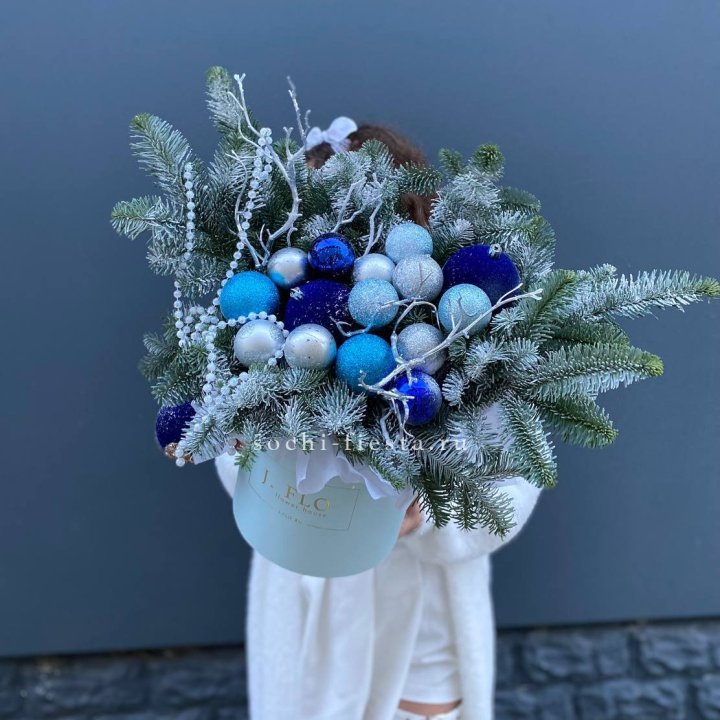 Композиция "Голубая бездна" в Орле