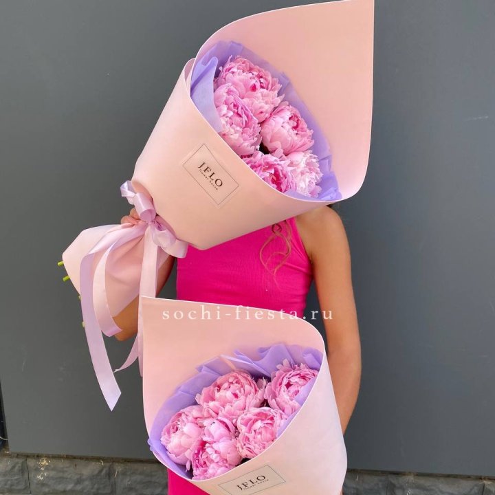 Букет из 5 пионов в Орле