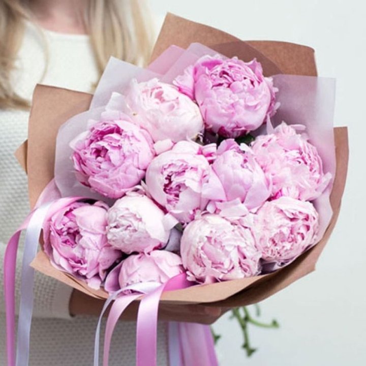11 нежных пионов в Орле