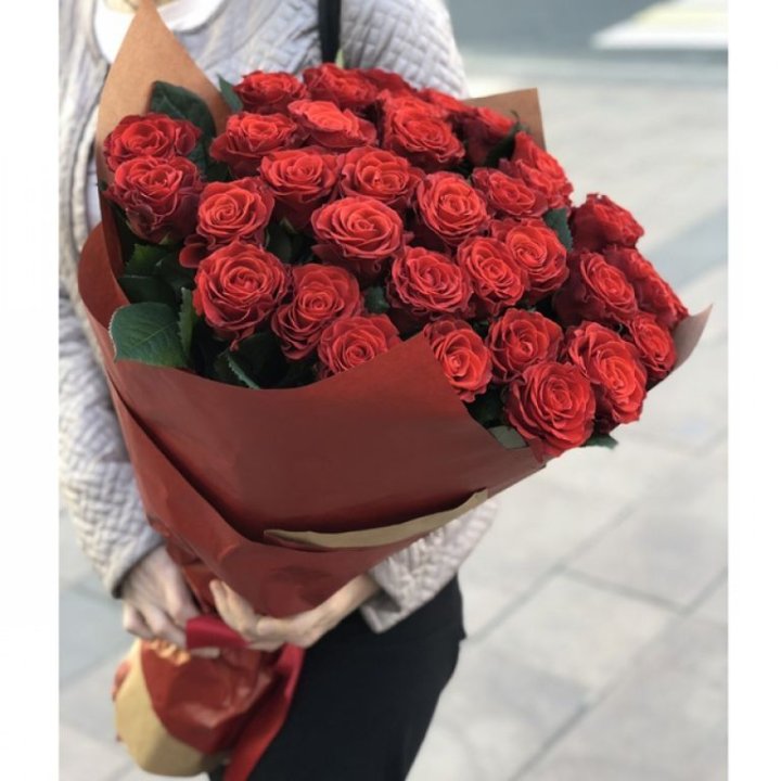 29 высоких роз  в Орле