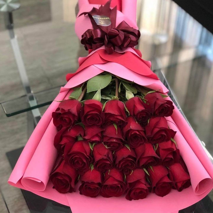 21 красная роза "Элеганс" в Орле