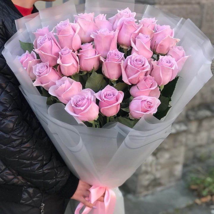 25 высоких розовых роз в Орле